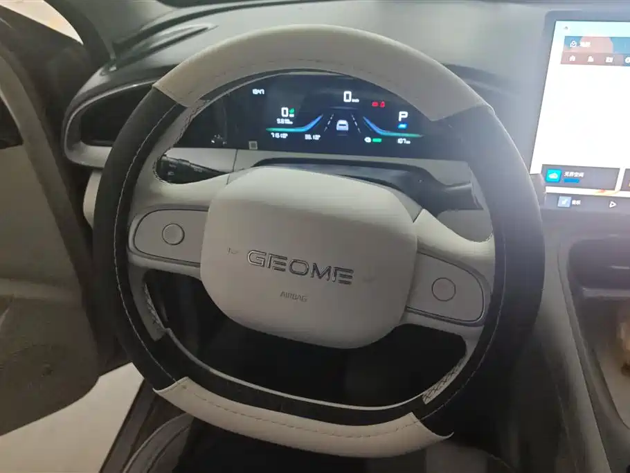 Geely Galaxy Starwish 2025 — фото 15