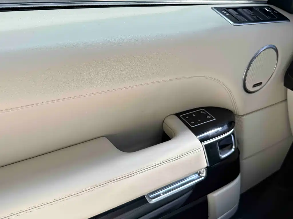 Land Rover Range Rover 2017 — фото 11