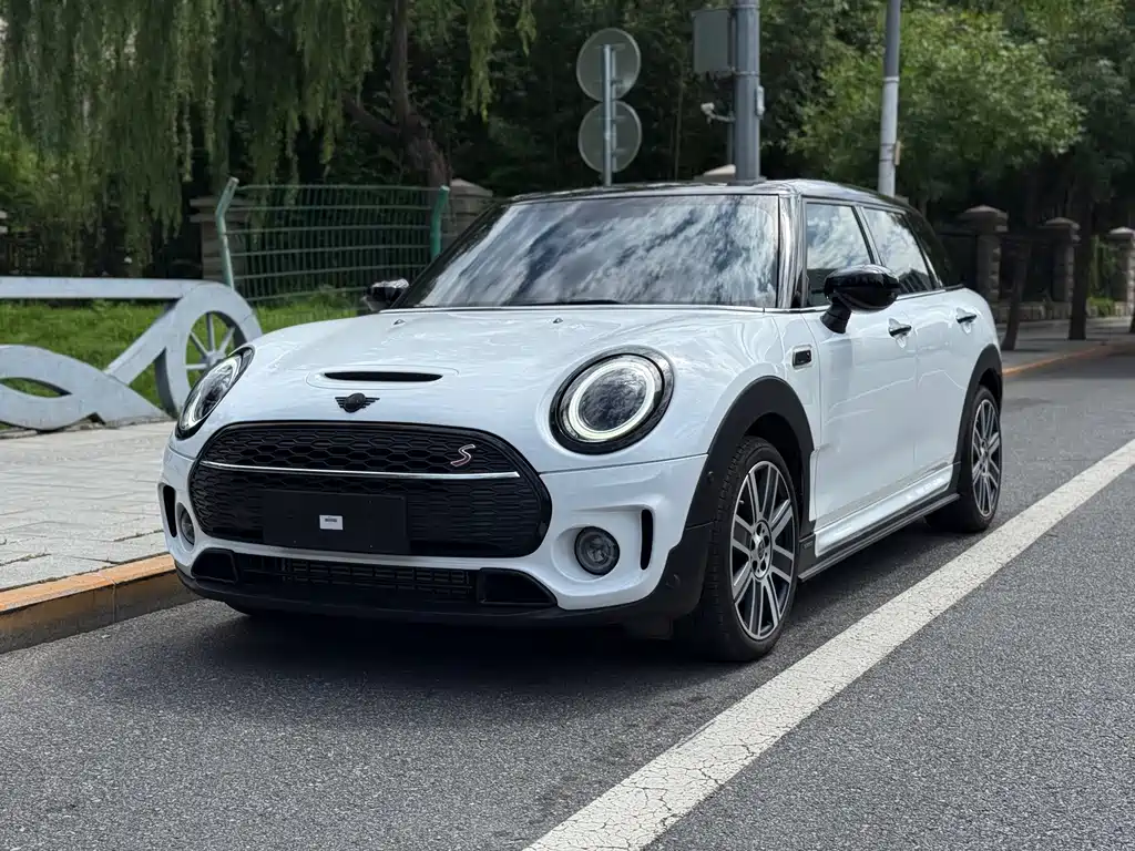 MINI Clubman 2024
