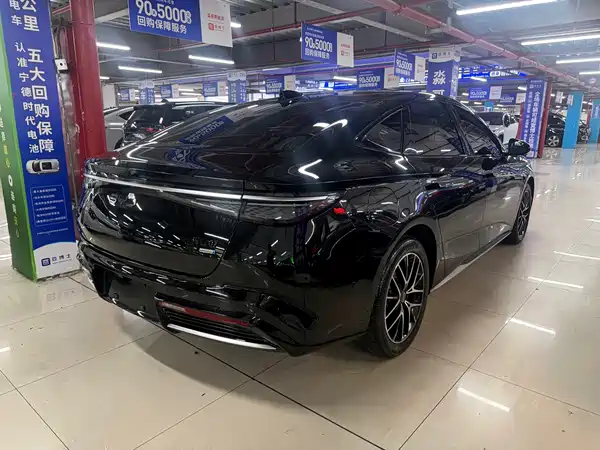 BYD Seal 07 DM-i 2025