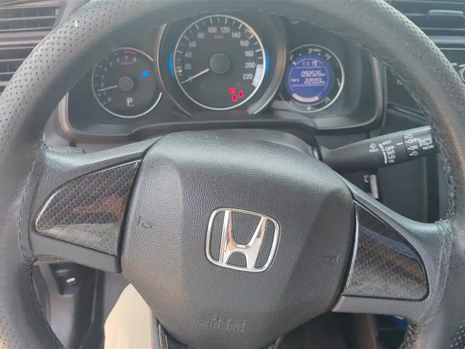 Honda Fit 2017 — фото 15