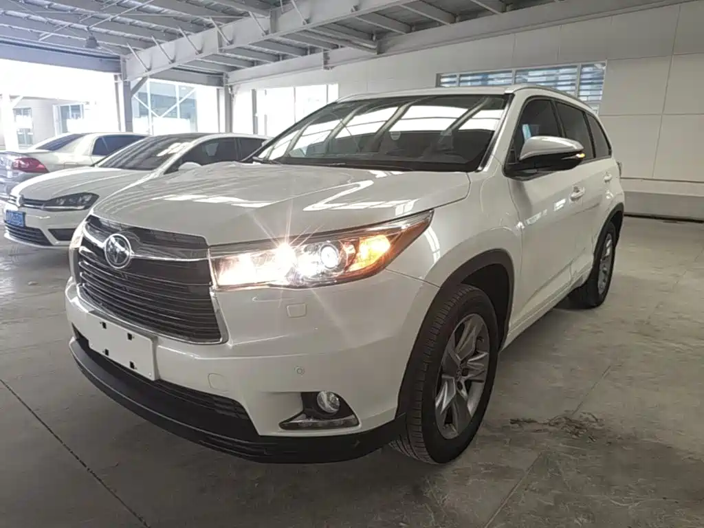 Toyota Highlander 2016 — фото 2