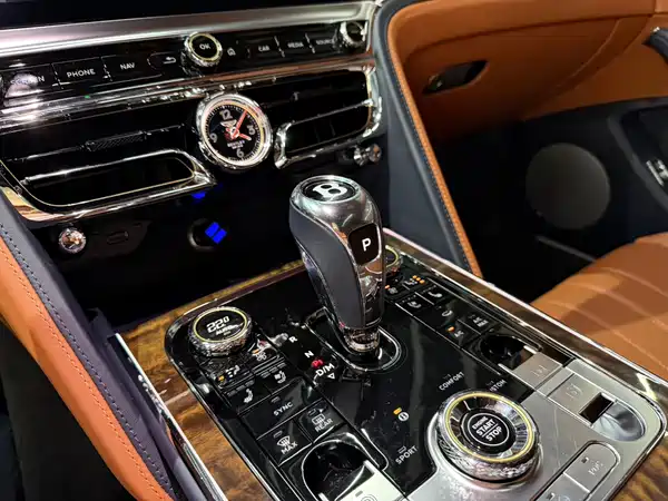 Bentley Flying Spur 2021