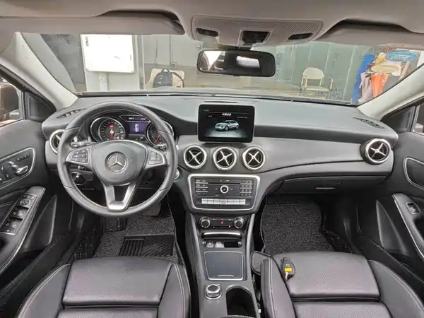 Mercedes-Benz GLA 2017