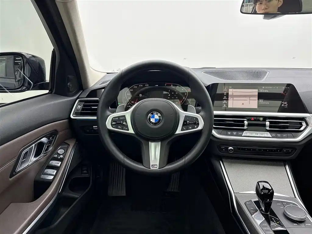 BMW 3 Series 2022 — фото 9