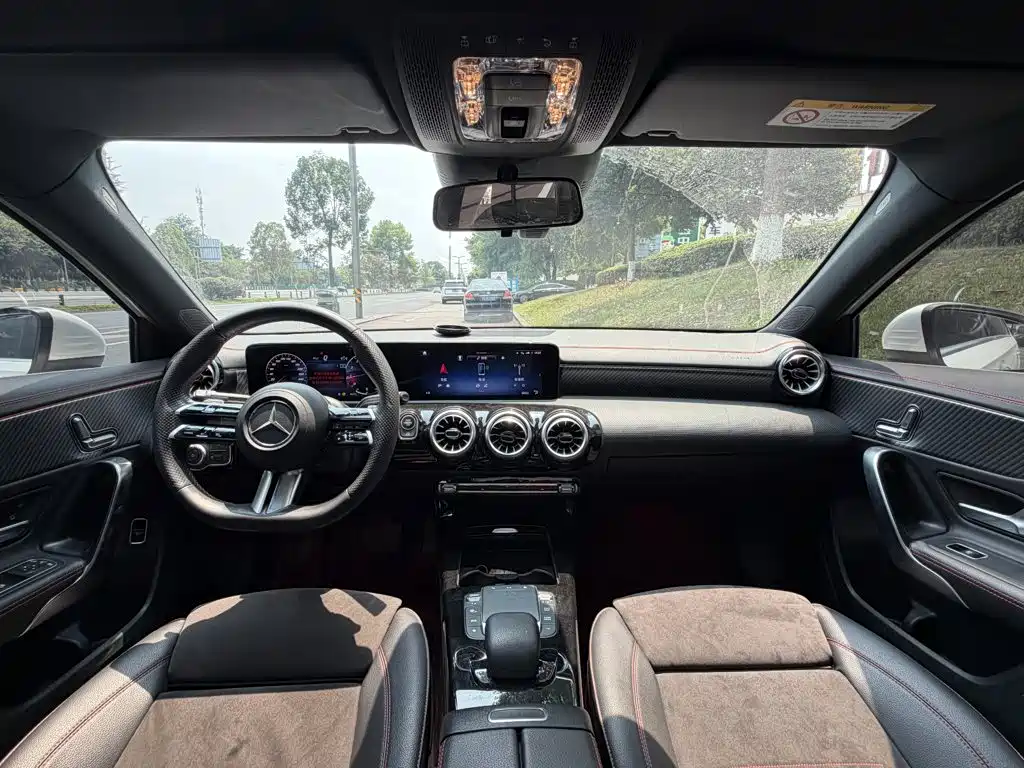 Mercedes-Benz A-Class 2023 — фото 13