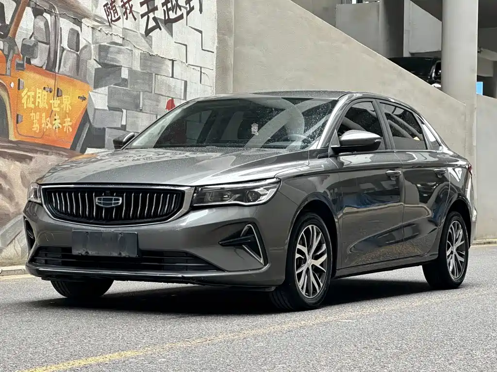Geely Emgrand 2024
