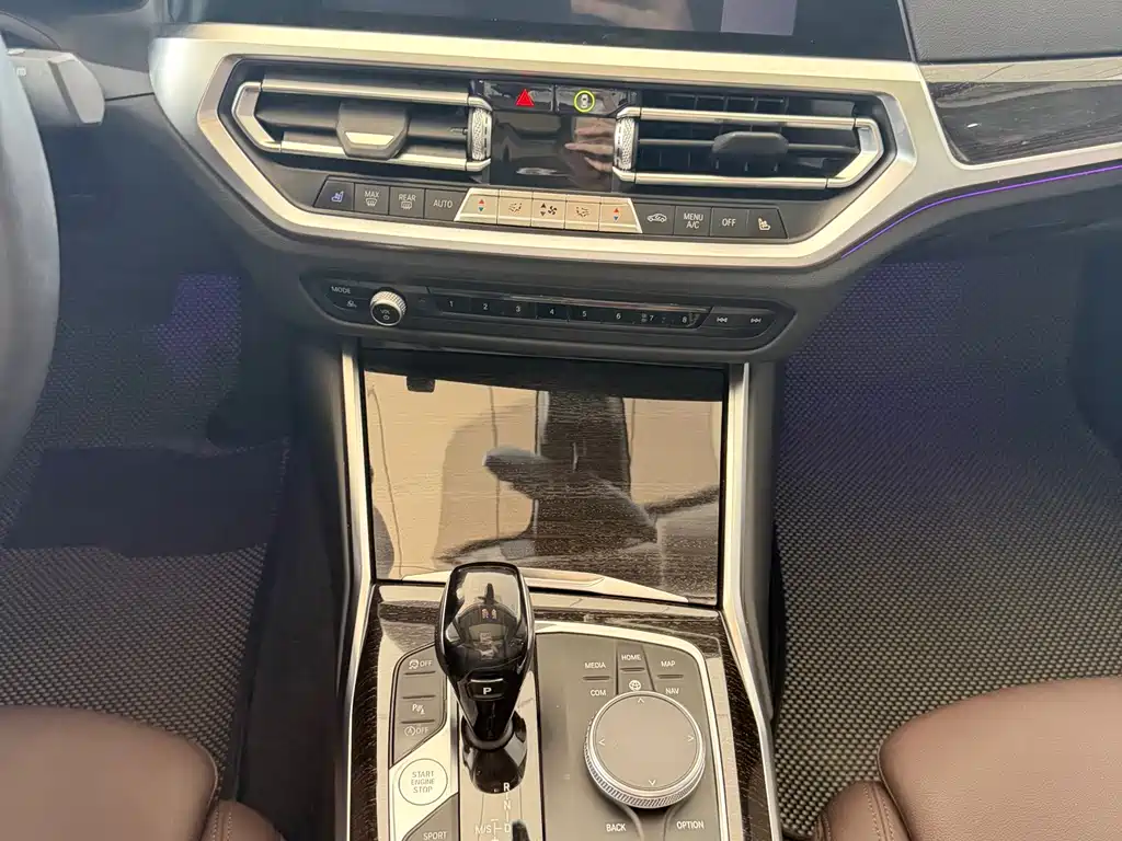 BMW 3 Series 2020 — фото 10