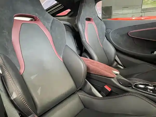 McLaren GT 2023