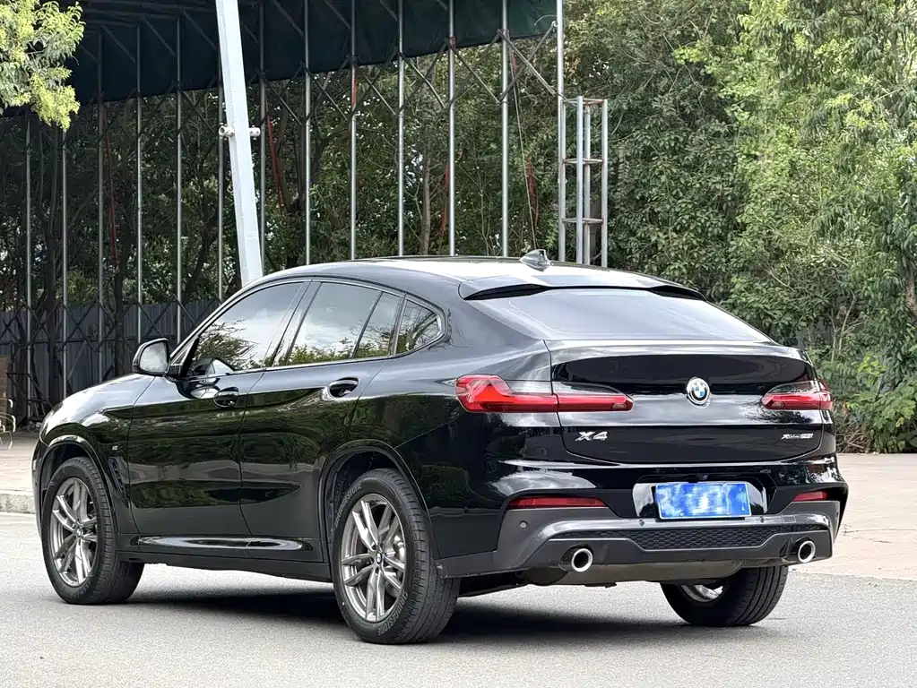 BMW X4 2021 — фото 9