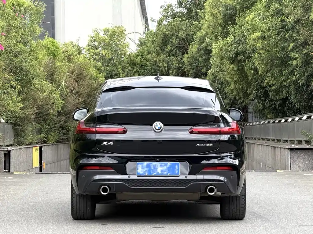 BMW X4 2021 — фото 8