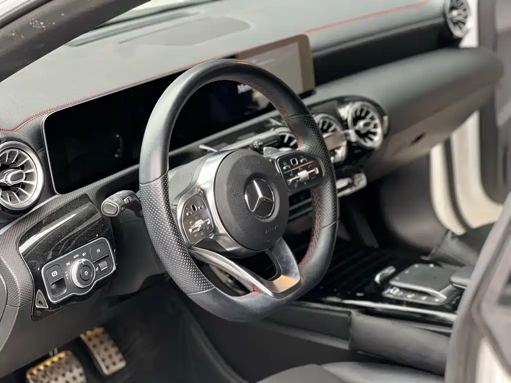 Mercedes-Benz CLA 2020 — фото 17