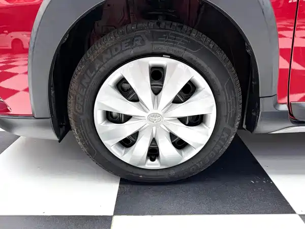Toyota Yaris L 2022