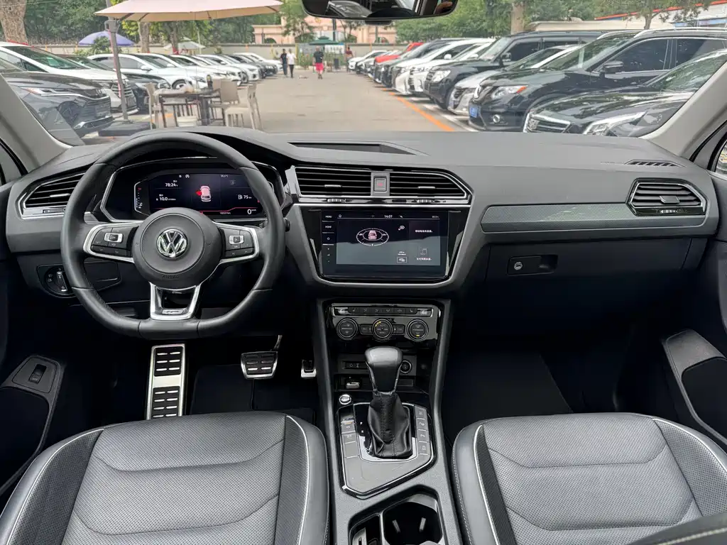 Volkswagen Tiguan L 2019