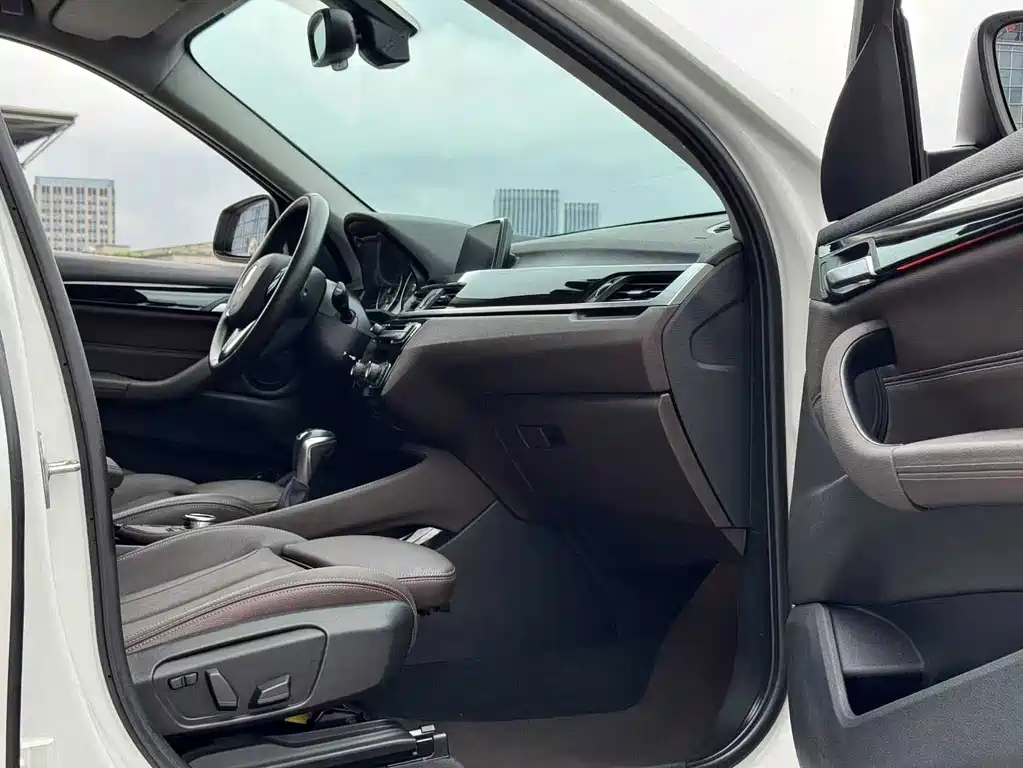 BMW X1 New Energy 2018 — фото 7