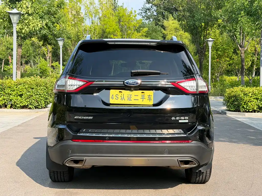 Ford Edge 2019 — фото 22