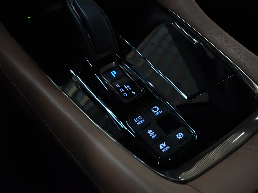 Toyota Wilfa 2023 — фото 9