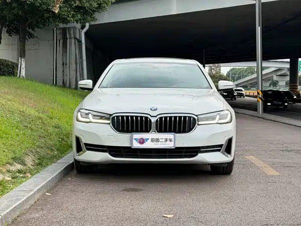 BMW 5 Series 2023