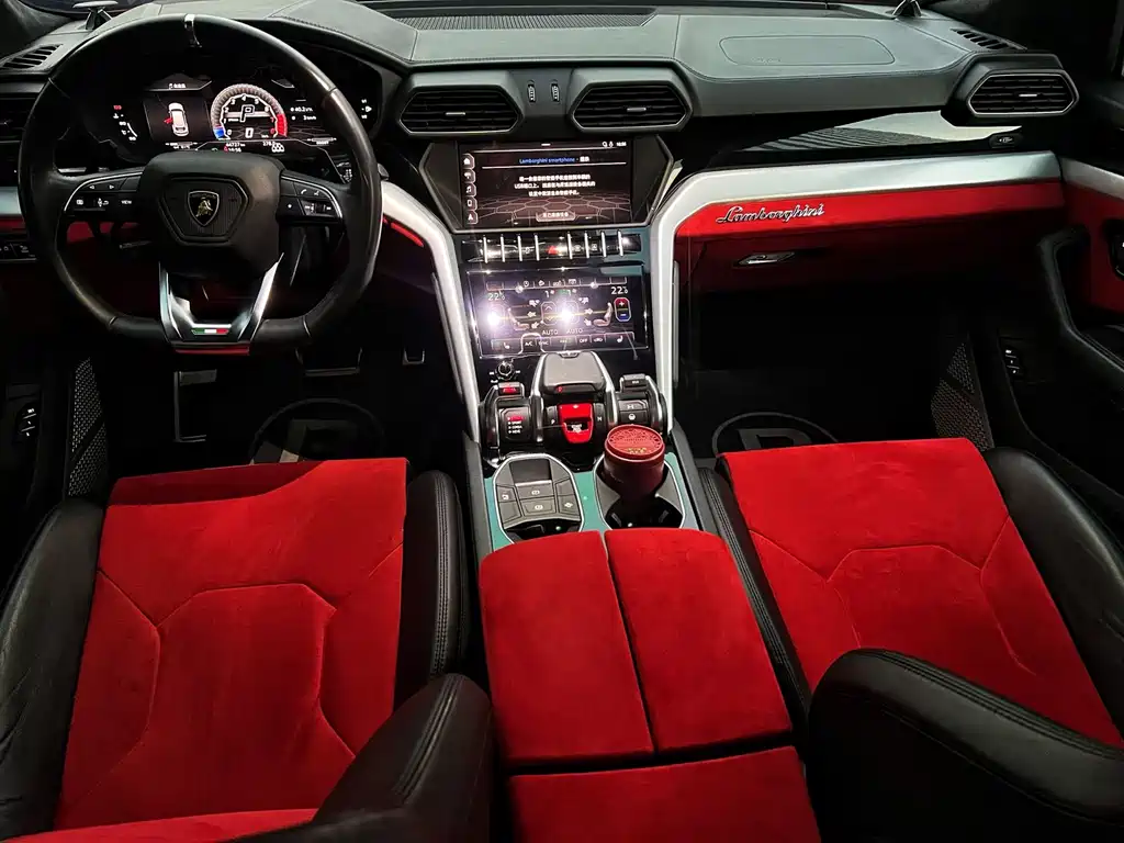 Lamborghini Urus 2019 — фото 6