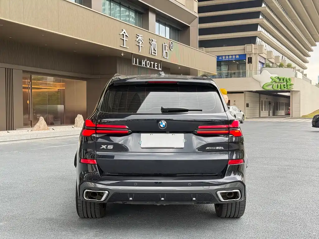 BMW X5 2025 — фото 17