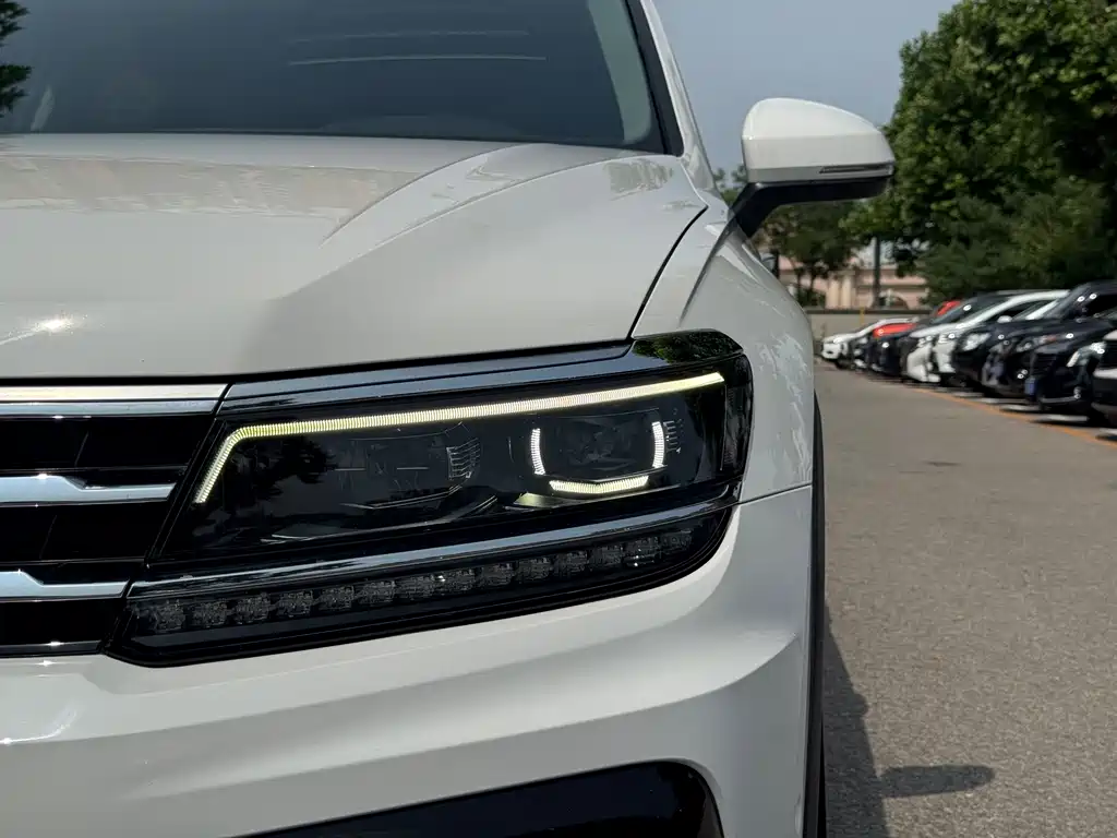 Volkswagen Tiguan L 2019 — фото 14