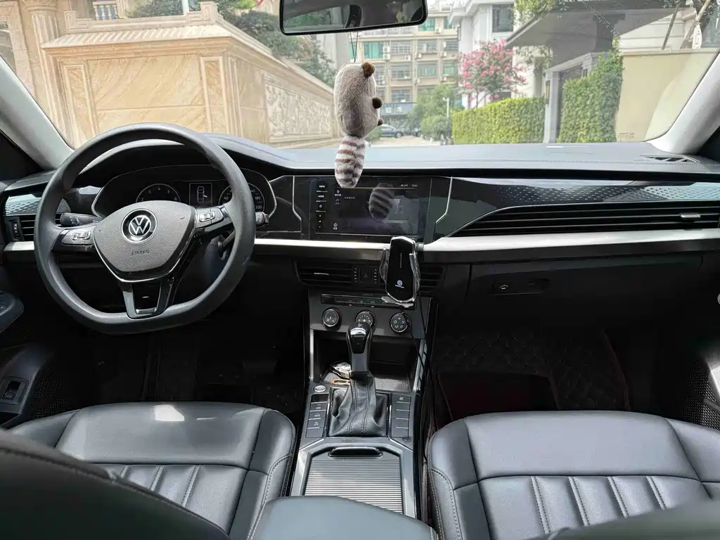 Volkswagen Passat 2021