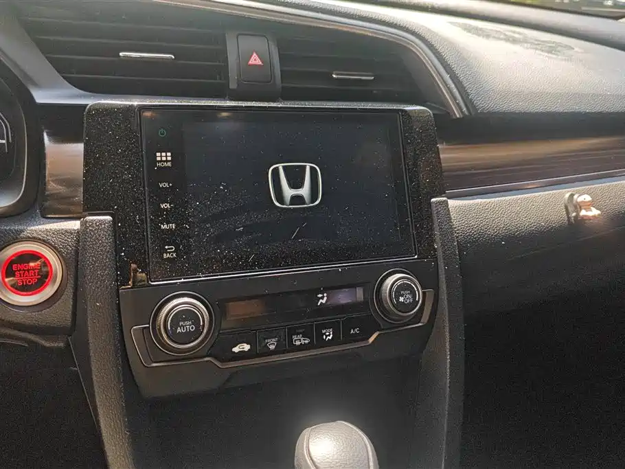 Honda Civic 2020 — фото 13