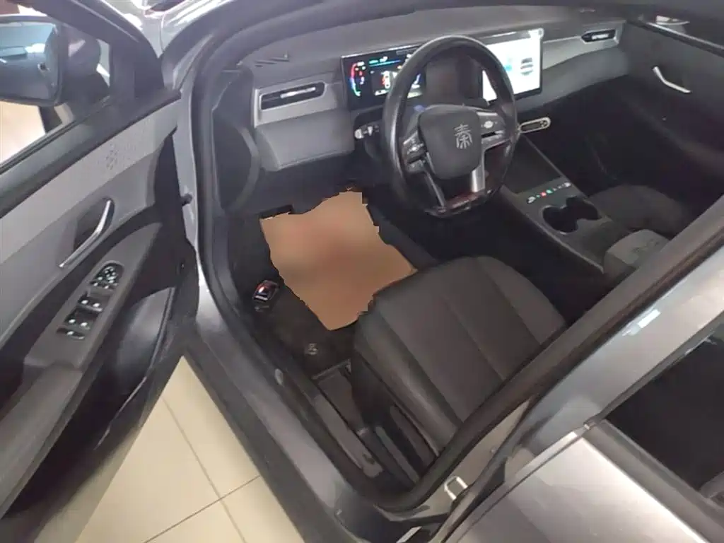 BYD Qin PLUS 2025 — фото 16