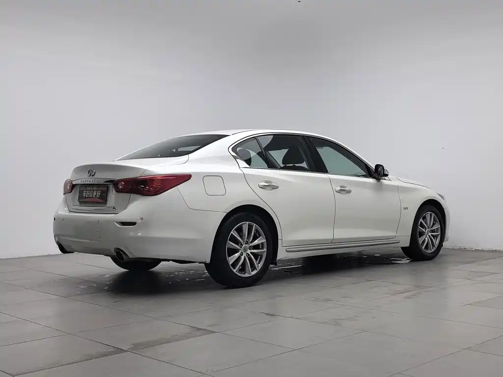 Infiniti Q50L 2017 — фото 2