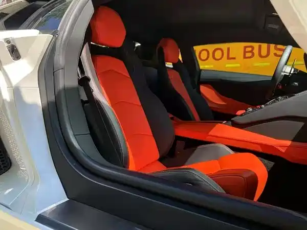 Lamborghini Aventador 2013