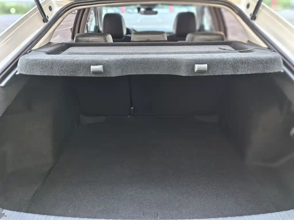 Skoda Octavia 2022 — фото 20