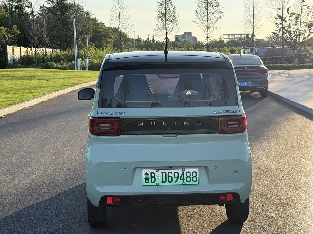 Wuling Hongguang MINIEV 2022