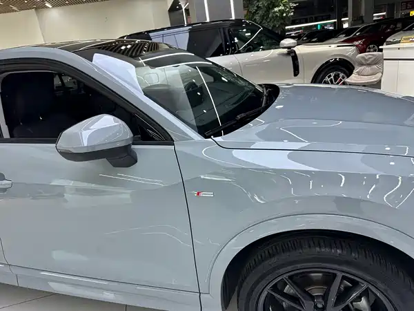 Audi Q2L 2024