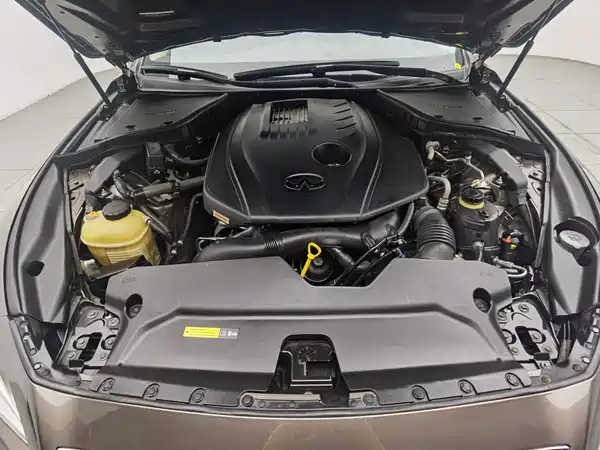 Infiniti Q50L 2015