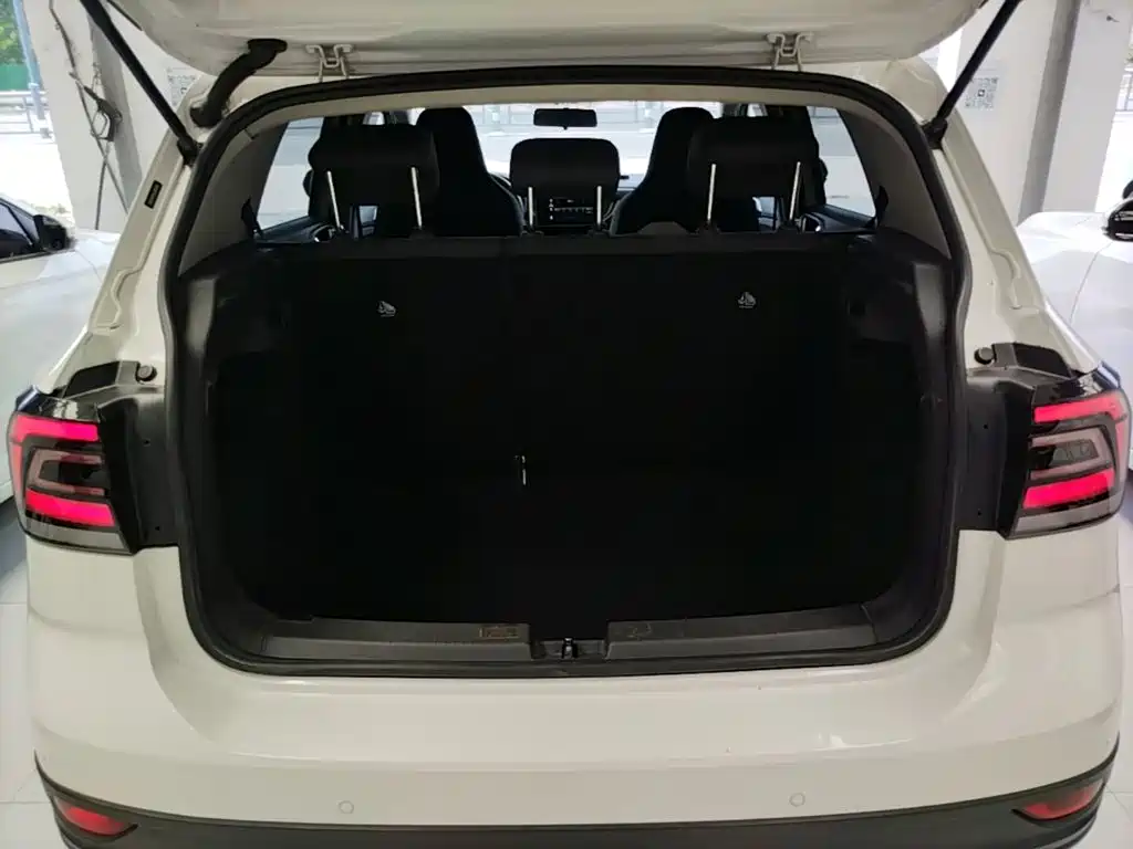 Volkswagen T-Cross 2021 — фото 19