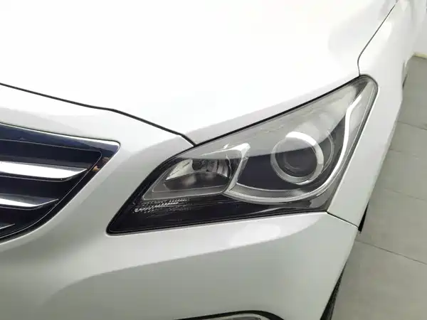 Hyundai Mistra 2015