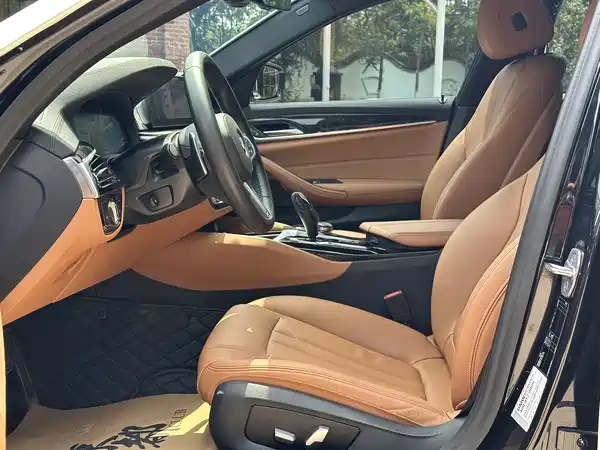 BMW 5 Series 2019