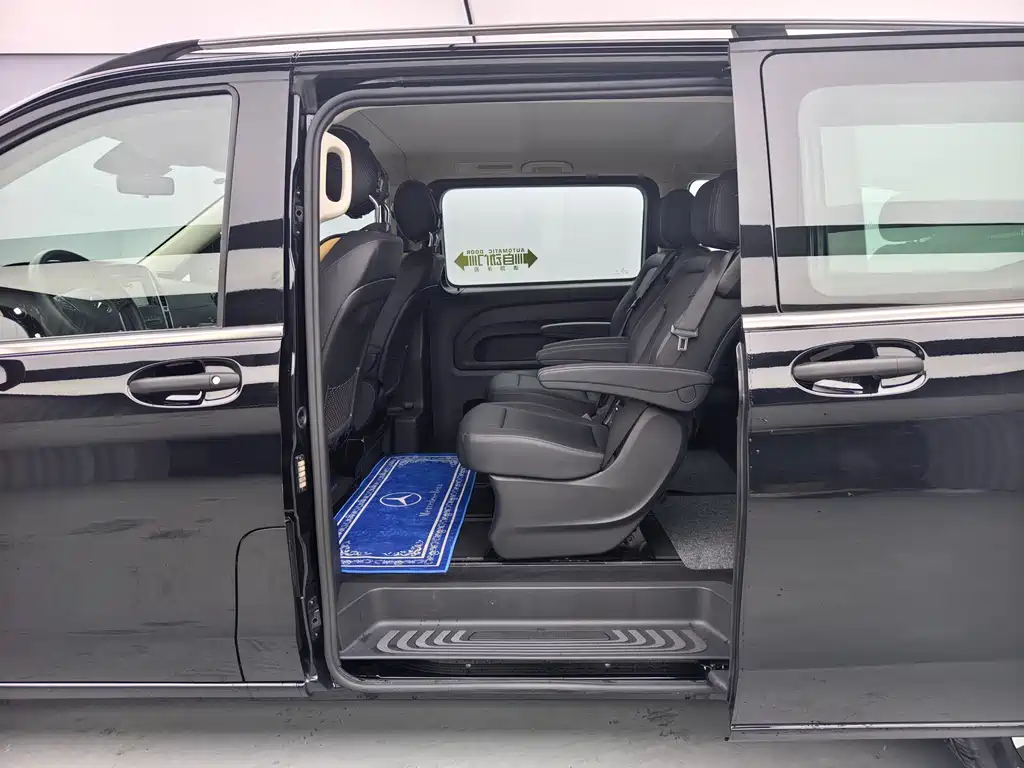 Mercedes-Benz Vito 2023 — фото 15