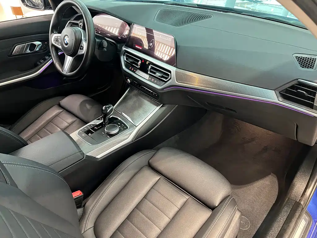 BMW 3 Series 2019 — фото 15