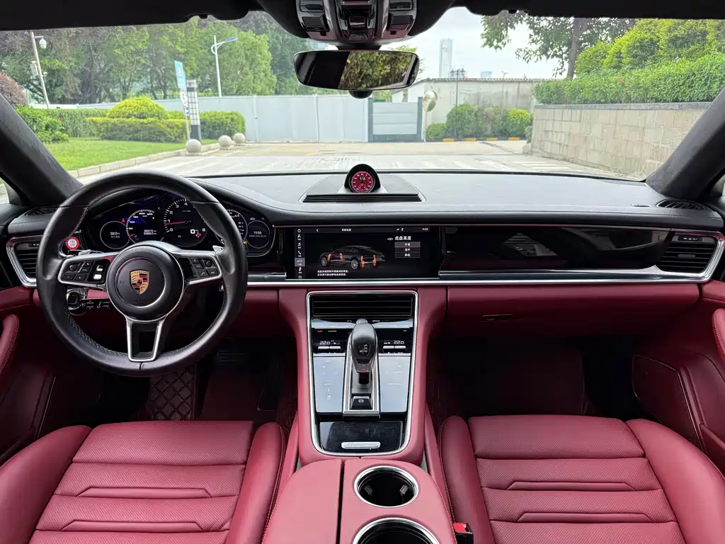 Porsche Panamera 2018 — фото 7