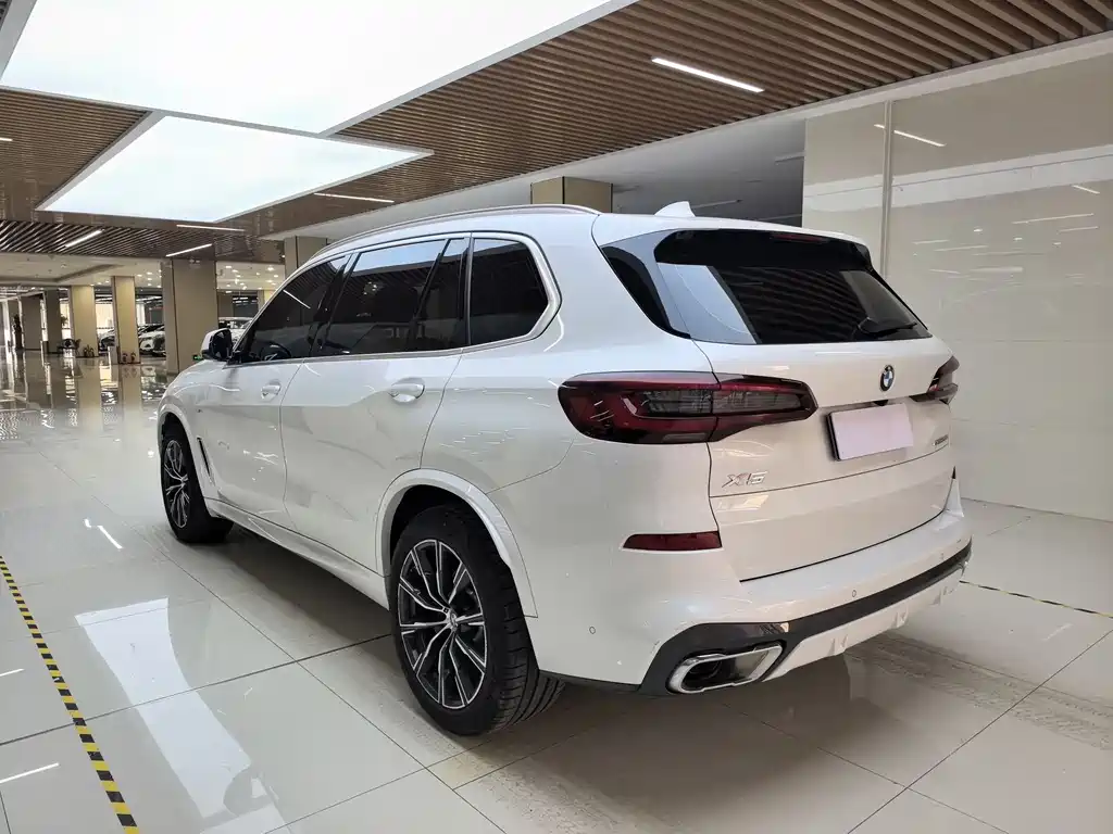 BMW X5 2023 — фото 14