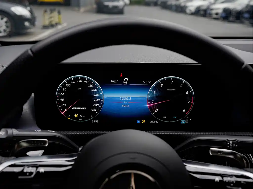 Mercedes-Benz A-Class AMG 2025 — фото 11