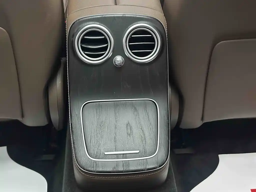 Mercedes-Benz E-Class 2022 — фото 14