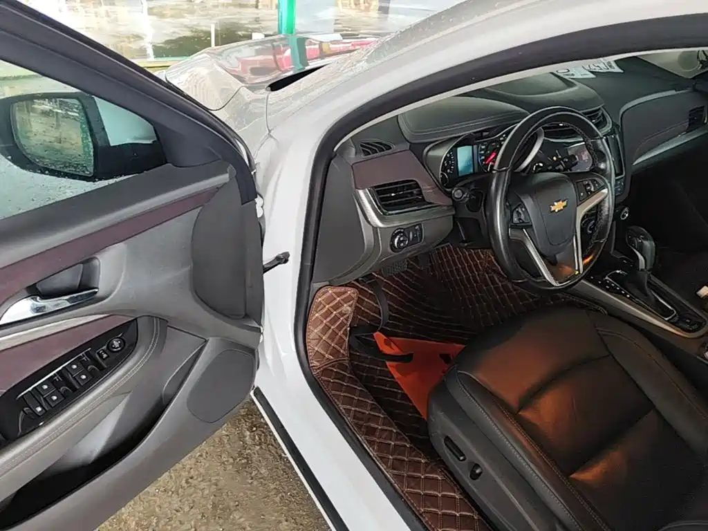 Chevrolet Malibu 2019 — фото 16