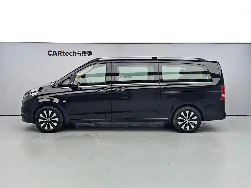 Mercedes-Benz Vito 2023 — фото 3