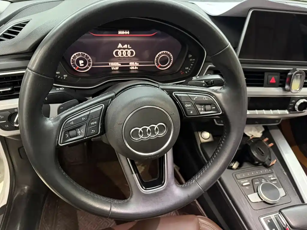 Audi A4L 2018 — фото 8