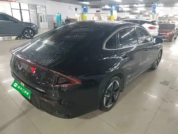Wuling Starlight 2024