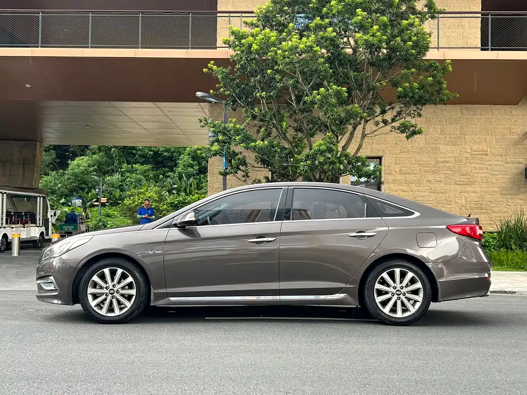 Hyundai Sonata 2015 — фото 2