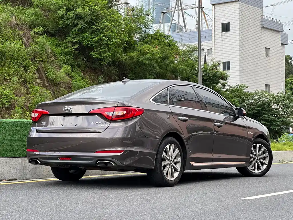 Hyundai Sonata 2015 — фото 19