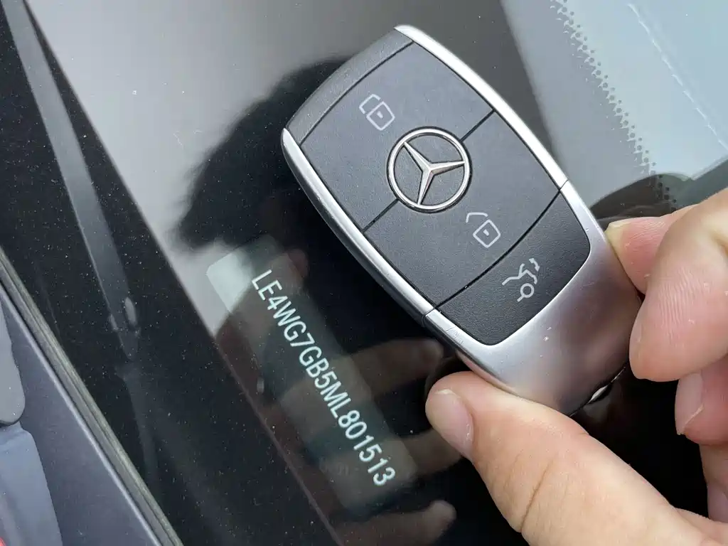 Mercedes-Benz C-Class 2020 — фото 31
